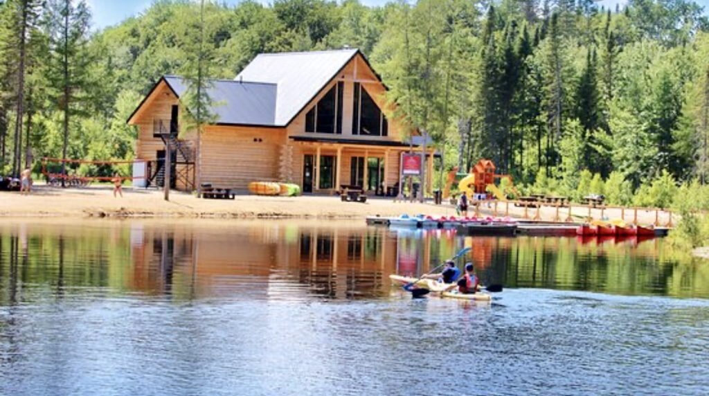 Nejma Vient D Acquérir Une Maison à La Campagne