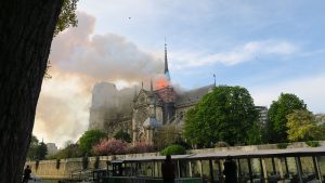Incendie à la cathédrale Notre-Dame de Paris à Paris.