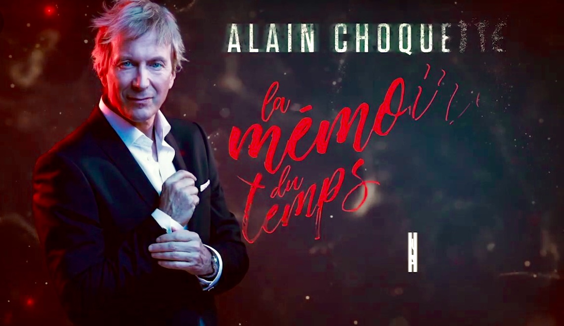 Une image d'un homme en costume avec les mots Alain Choquette bien en évidence.