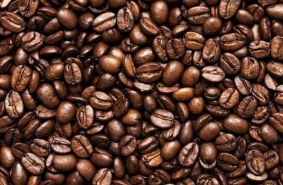 Une image rapprochée de grains de café.