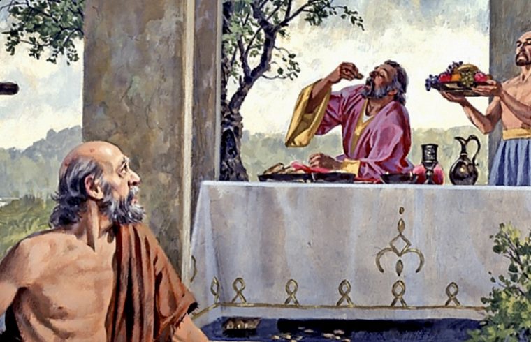 Une peinture philosophique de Jésus et d’un vieil homme assis à une table, engagés dans une conversation profonde.