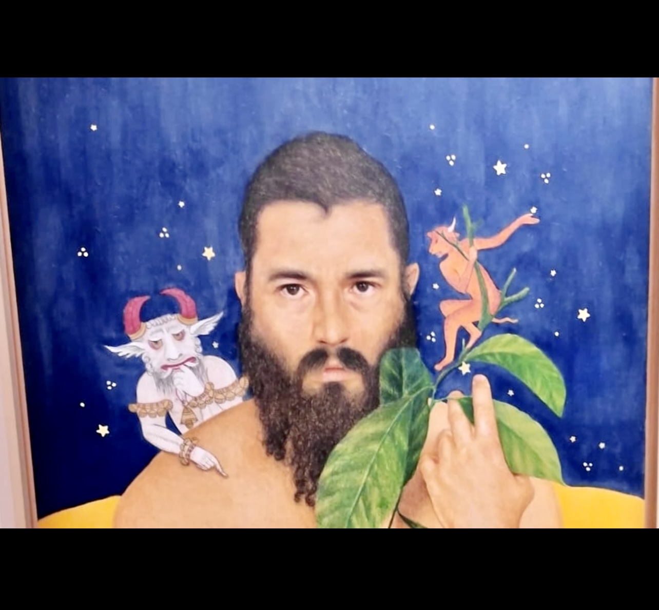 Une peinture représentant un homme barbu tenant une plante. Présenté à l'Exposition à Paris.
