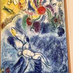Un tableau Coeur de Nice de Marc Chagall dans un musée.