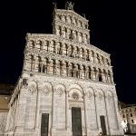 Tour penchée de Pise en Italie, connue pour son design emblématique et sa merveille architecturale.
