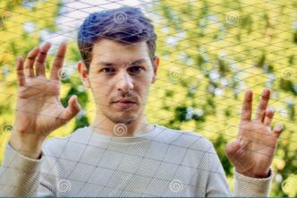 L'Homme et sa conscience. Photo dreamstime.com, ID368114847. Crédit @Yuliia Hurzhos